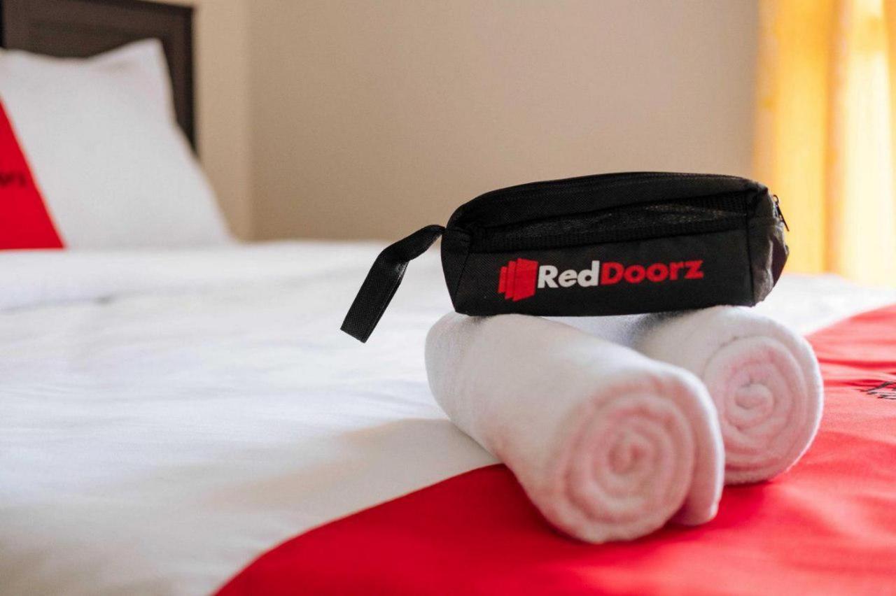 Reddoorz Apartment @ Sentul Tower Bogor Extérieur photo